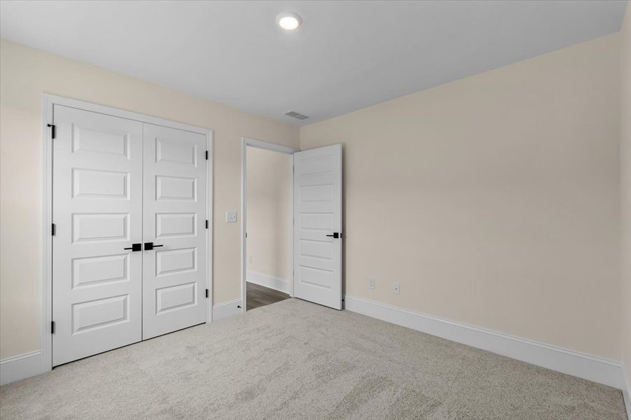 Spacious, unfurnished interior of a new home in Hanes Lake, Winston-Salem (Image 41).