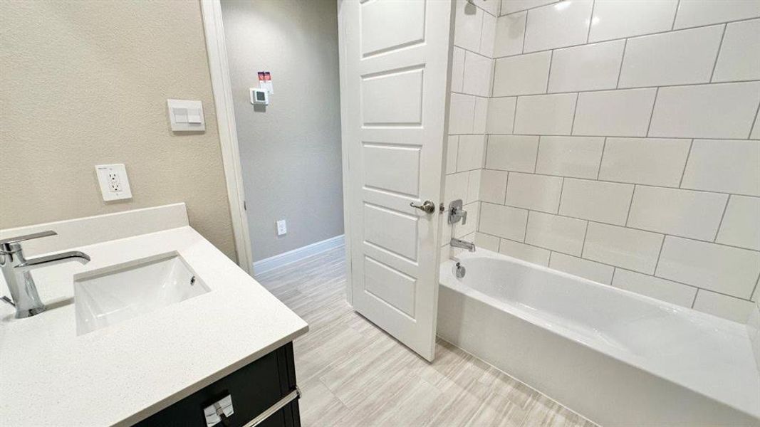 Furnished interior view inside a new home in Rock Creek Ranch, Fort Worth (Image 4). Furnished interior view inside a new home in Rock Creek Ranch, Fort Worth (Image 4).