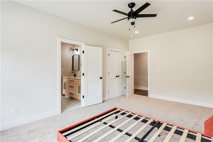 Spacious, unfurnished interior of a new home in , Atlanta (Image 41).