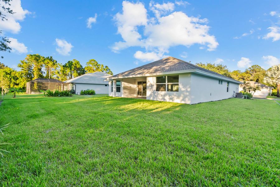 Exterior details and patio area of a home in , Vero Beach (Image 3).