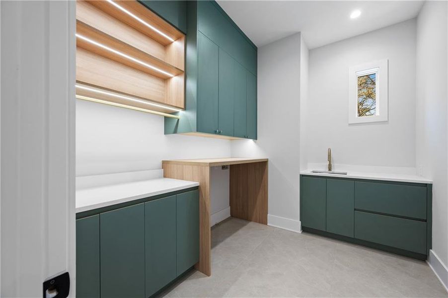 Furnished interior view inside a new home in , Roswell (Image 12).