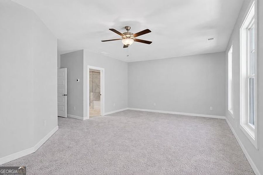 Spacious, unfurnished interior of a new home in The Park at Gainesville Township, Gainesville (Image 28).