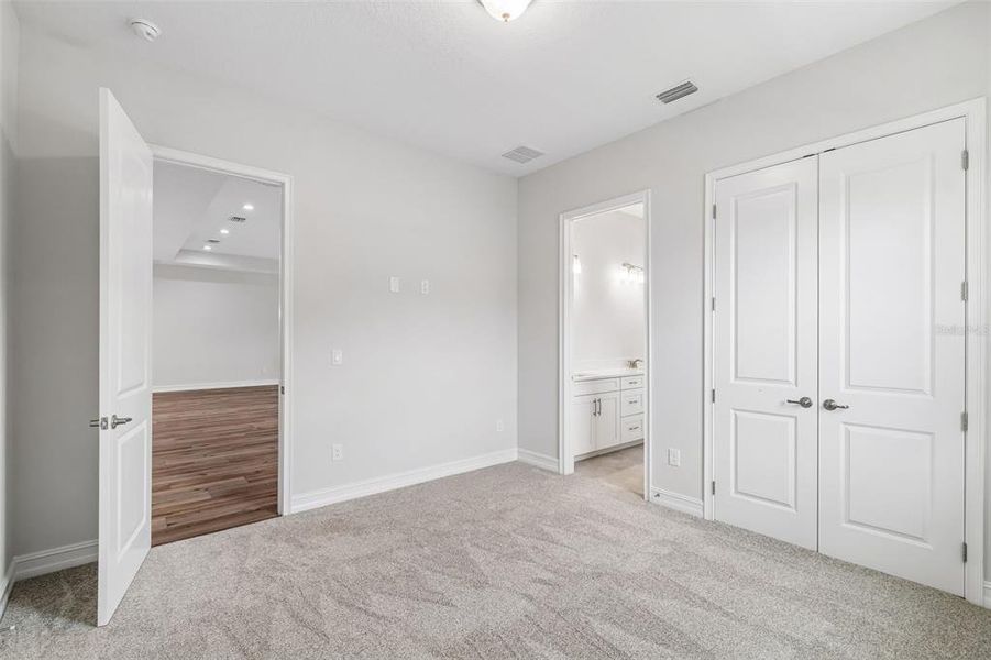 Spacious, unfurnished interior of a new home in Southern Hills Plantation, Brooksville (Image 36). Spacious, unfurnished interior of a new home in Southern Hills Plantation, Brooksville (Image 36).