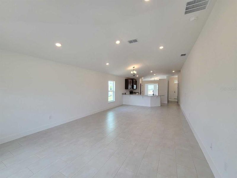 Spacious, unfurnished interior of a new home in Ocala Crossings South, Ocala (Image 23).