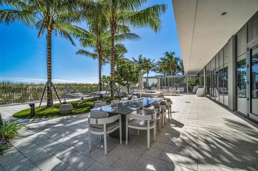 Community amenities in , Pompano Beach (Image 44).