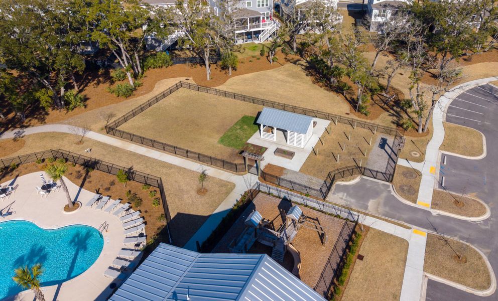 Community amenities in , Mount Pleasant (Image 61).