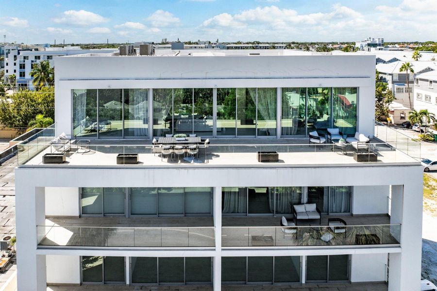 Image 33 of a home in . Image 33 of a home in .