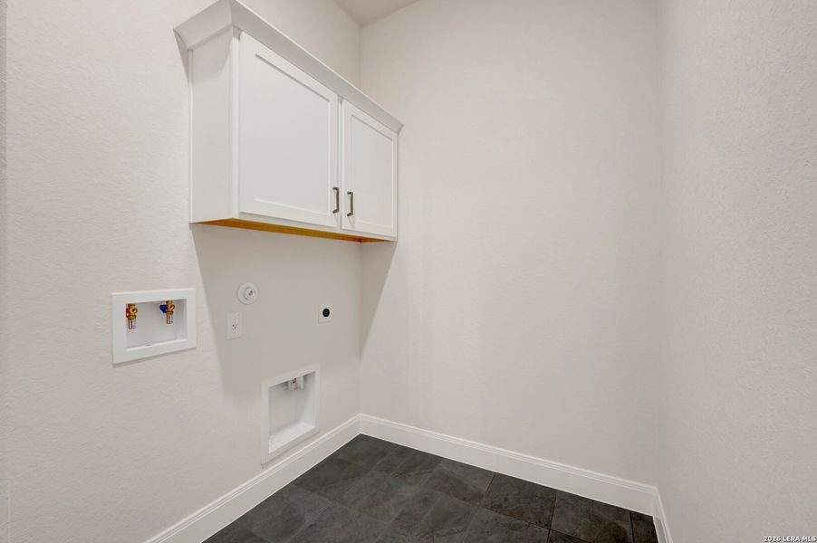 Spacious, unfurnished interior of a new home in The Crossvine 55’, Schertz (Image 27).