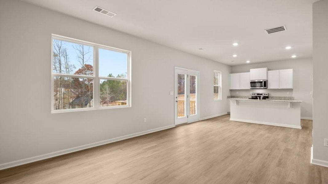 Spacious, unfurnished interior of a new home in Pointe Park, Union City (Image 12).