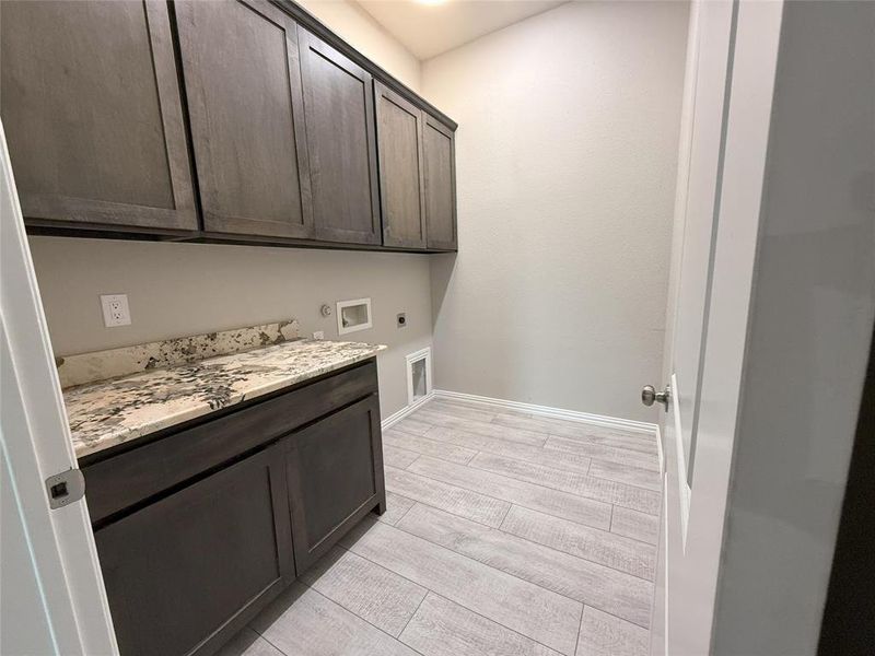 Furnished interior view inside a new home in , Bonham (Image 8).