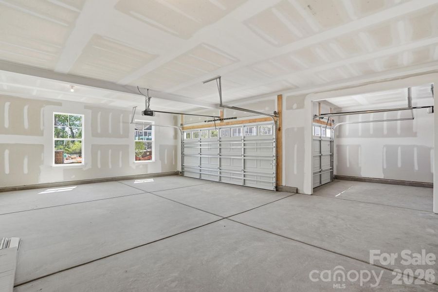 Image 47 of a home in Robinson Oaks.