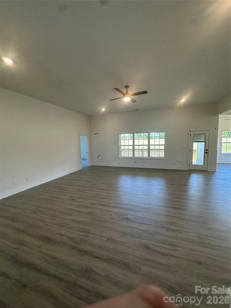 Spacious, unfurnished interior of a new home in Cardiff Glyn, Catawba (Image 12).
