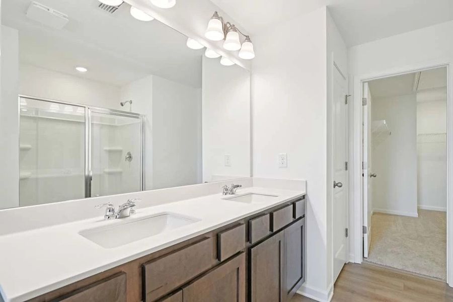 Primary Bathroom featuring Oxford Collection Finishes