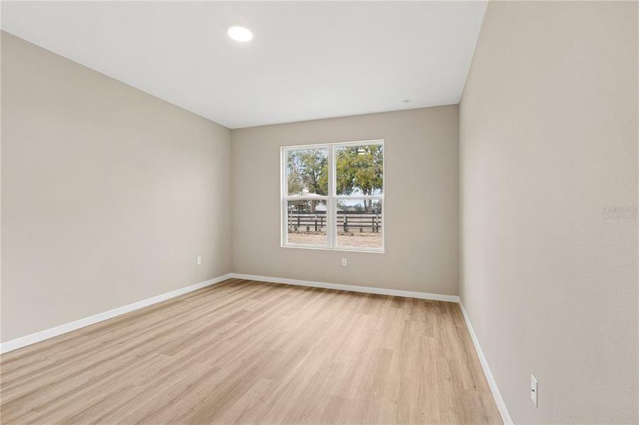 Spacious, unfurnished interior of a new home in , Palm Coast (Image 16).
