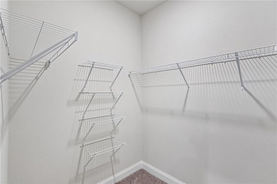 Spacious, unfurnished interior of a new home in Byers Park, Alpharetta (Image 25).