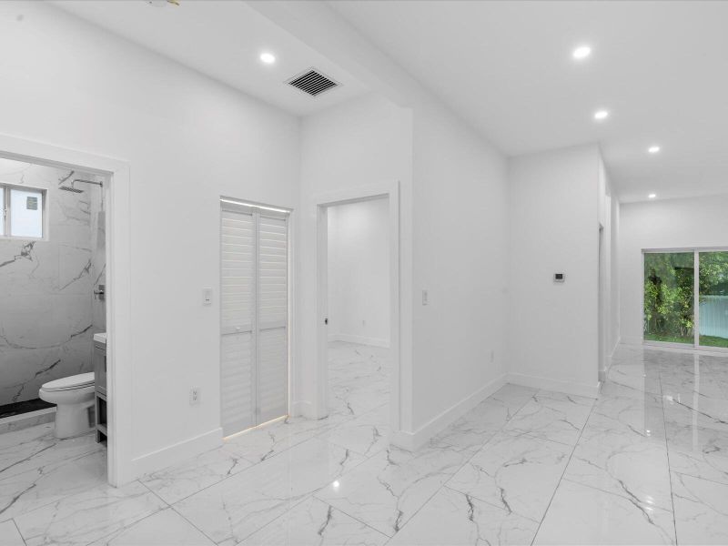 Image 25 of a home in .