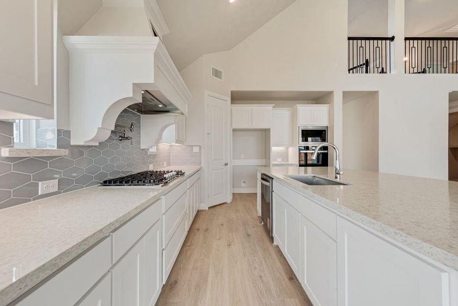 Furnished interior view inside a new home in South Pointe, Mansfield (Image 6).