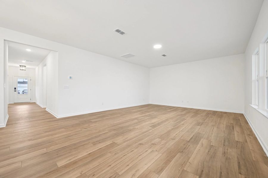 Representative images and renderings are for illustrative purposes. Actual structural options and design finishes of home may vary. Representative images and renderings are for illustrative purposes. Actual structural options and design finishes of home may vary.