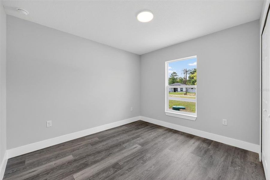 Spacious, unfurnished interior of a new home in , Ocala (Image 20).