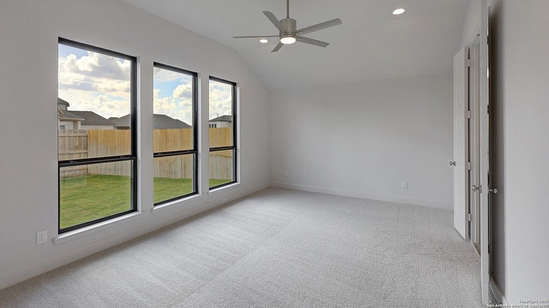 Spacious, unfurnished interior of a new home in Alsatian Oaks 50', Castroville (Image 13). Spacious, unfurnished interior of a new home in Alsatian Oaks 50', Castroville (Image 13).