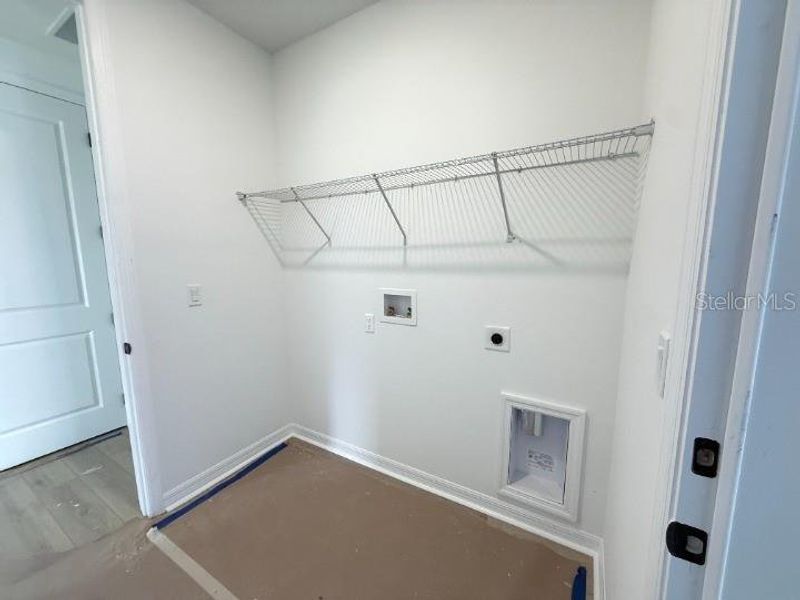 Spacious, unfurnished interior of a new home in Trailside, Mount Dora (Image 5). Spacious, unfurnished interior of a new home in Trailside, Mount Dora (Image 5).