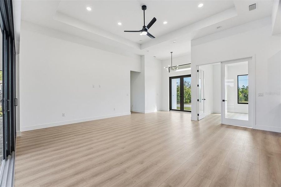 Spacious, unfurnished interior of a new home in , Port Charlotte (Image 31).