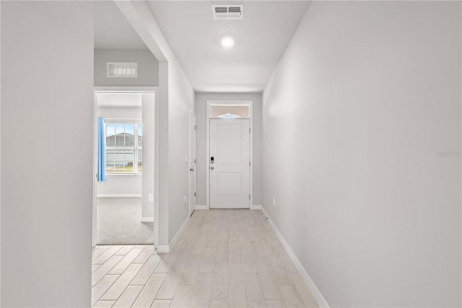 Spacious, unfurnished interior of a new home in , North Port (Image 32).