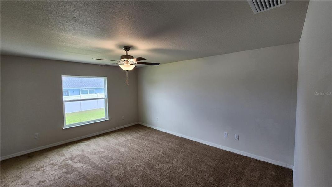 Spacious, unfurnished interior of a new home in , Dunnellon (Image 18).