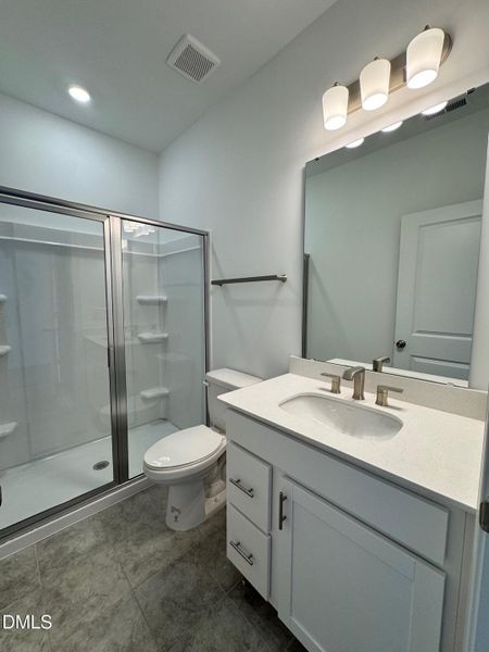 326-DwnStrsGuestBath