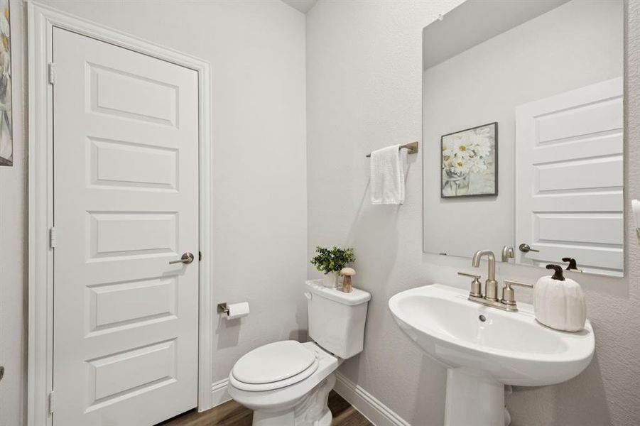 Furnished interior view inside a new home in Prestige Collection at Overland Grove, Forney (Image 11). Furnished interior view inside a new home in Prestige Collection at Overland Grove, Forney (Image 11).