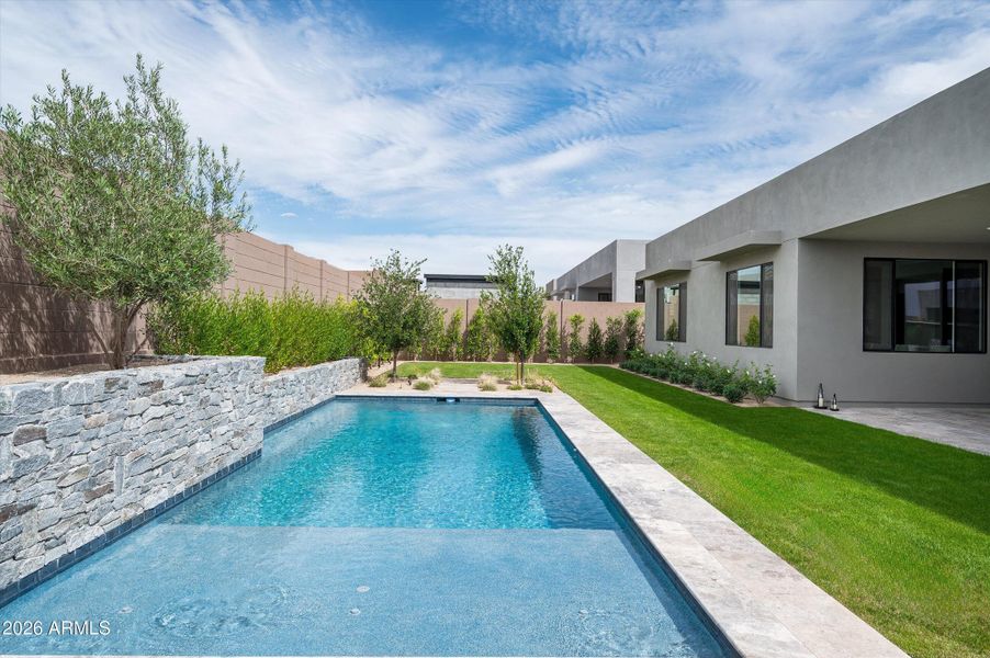 42-5724EMouraDr-42 42-5724EMouraDr-42