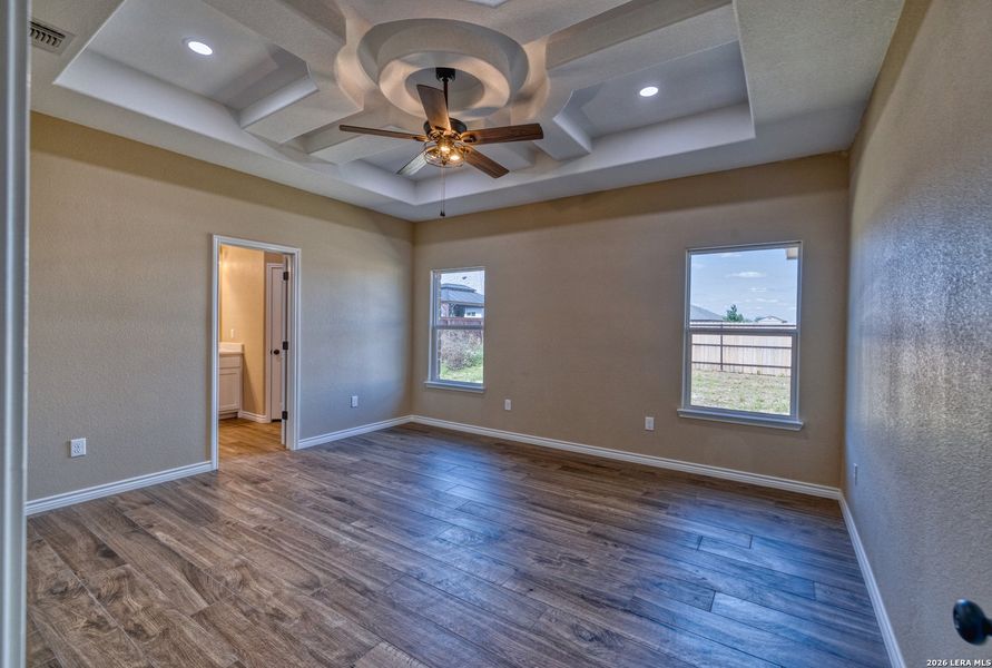 Spacious, unfurnished interior of a new home in , Uvalde (Image 15).