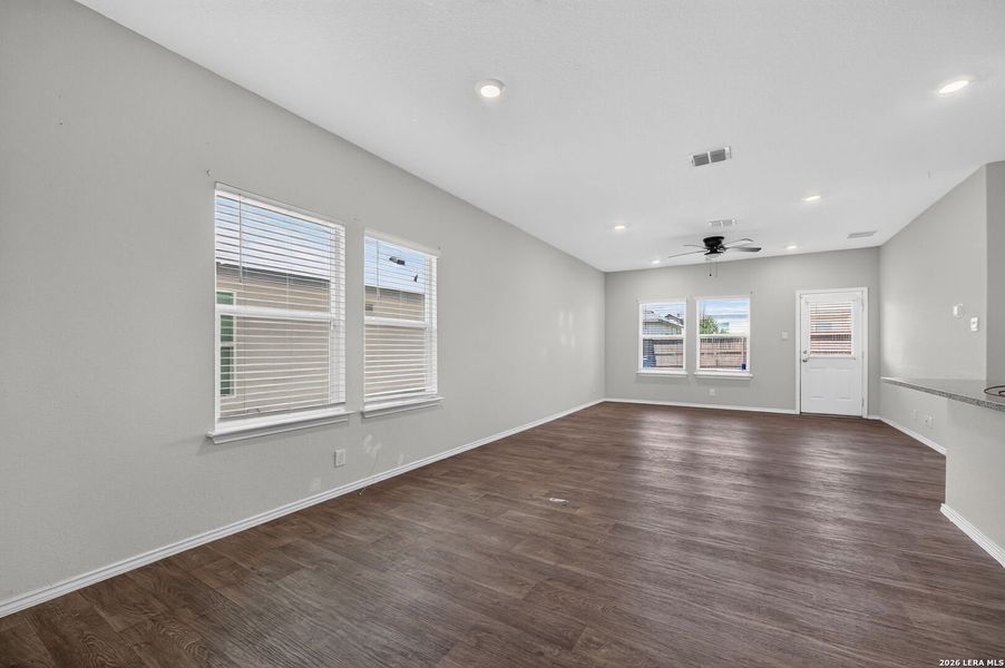 Spacious, unfurnished interior of a new home in Avenida, Converse (Image 32). Spacious, unfurnished interior of a new home in Avenida, Converse (Image 32).