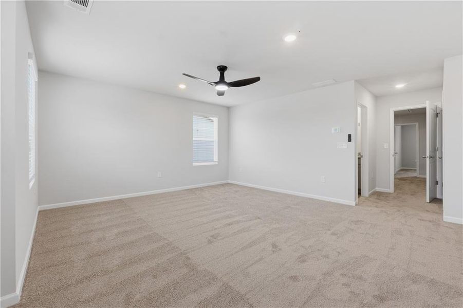 Spacious, unfurnished interior of a new home in Moss Creek, Hogansville (Image 25).
