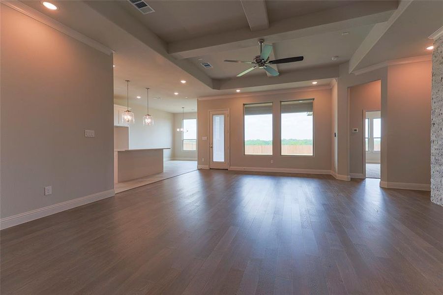 Spacious, unfurnished interior of a new home in , Venus (Image 19). Spacious, unfurnished interior of a new home in , Venus (Image 19).