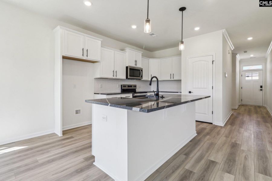 Furnished interior view inside a new home in Raglins Creek, Lugoff (Image 5).