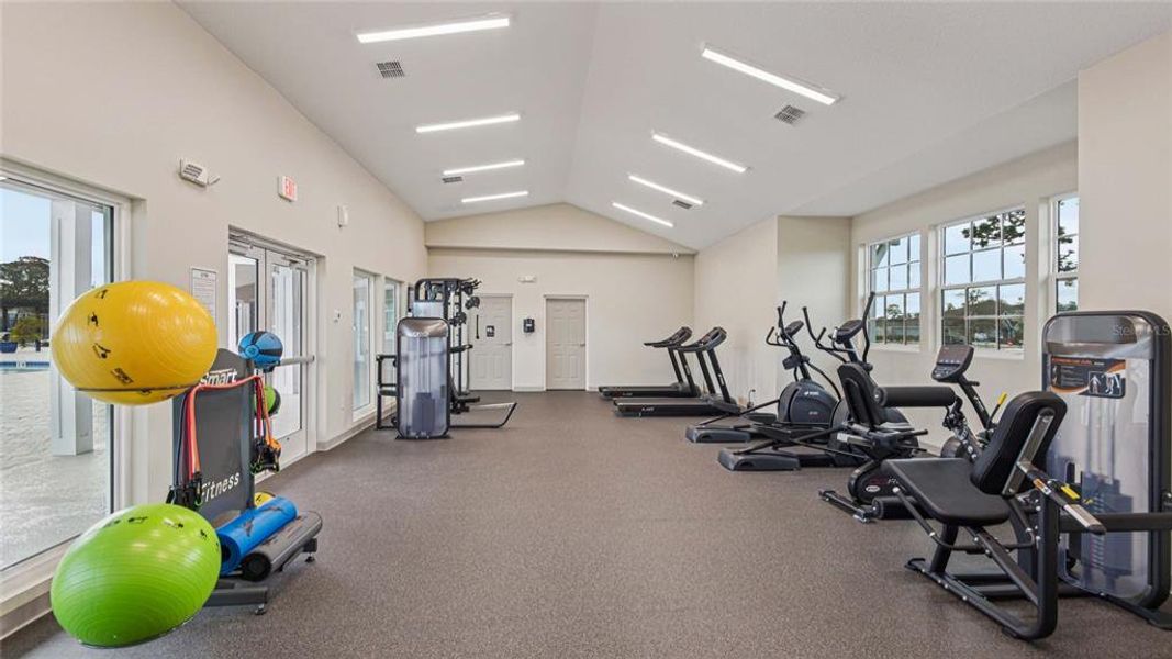 Community amenities in Waterford, Brooksville (Image 32).