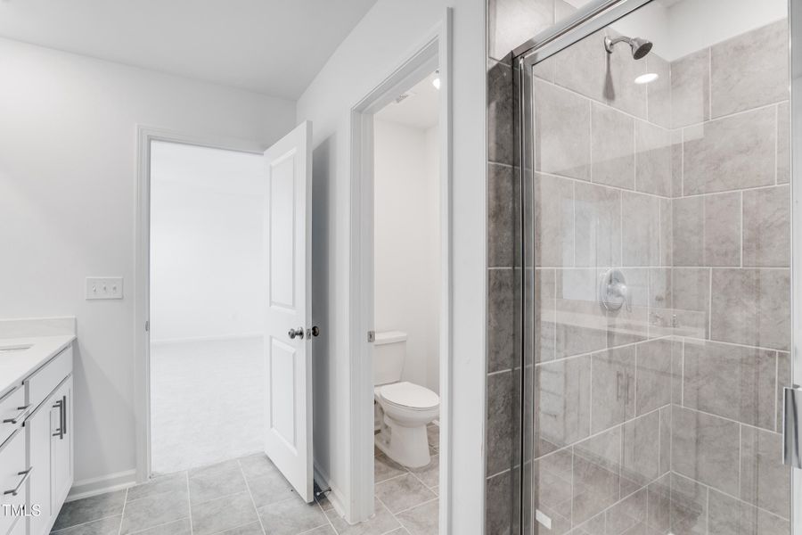 SUN_ElizabethSprings_Pic_202ShingleOak_2