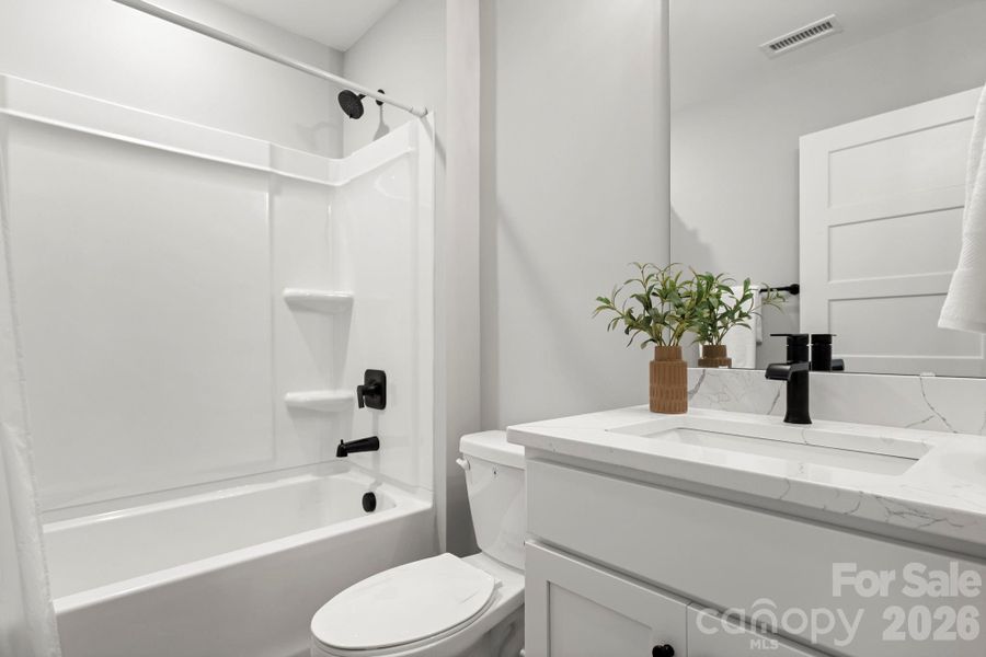Image 44 of a home in .