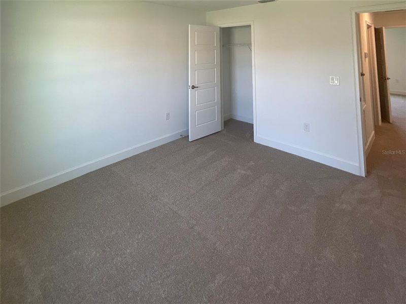 Spacious, unfurnished interior of a new home in Poinciana-Osceola County, Kissimmee (Image 12).