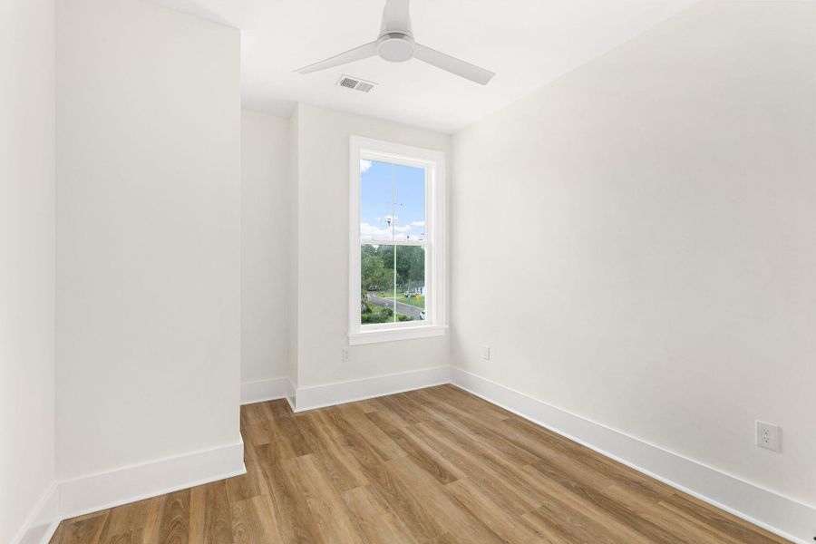 Spacious, unfurnished interior of a new home in , Mount Pleasant (Image 29).