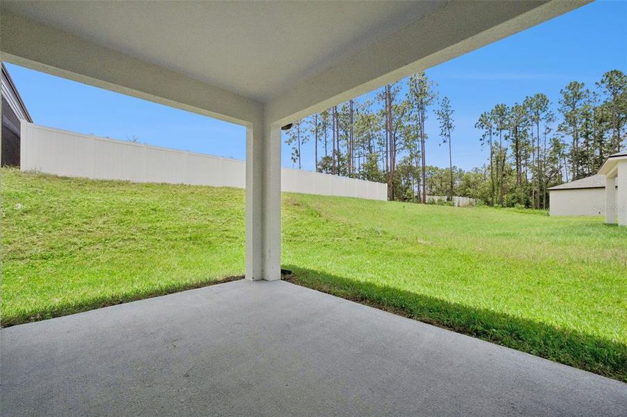 Exterior details and patio area of a home in , Ocala (Image 4).