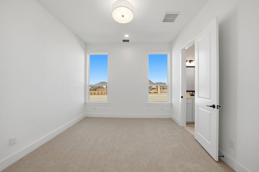 Spacious, unfurnished interior of a new home in Park Place - 80' Lots, Prosper (Image 16).