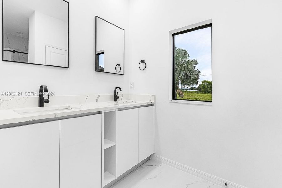 Furnished interior view inside a new home in , Cape Coral (Image 5).