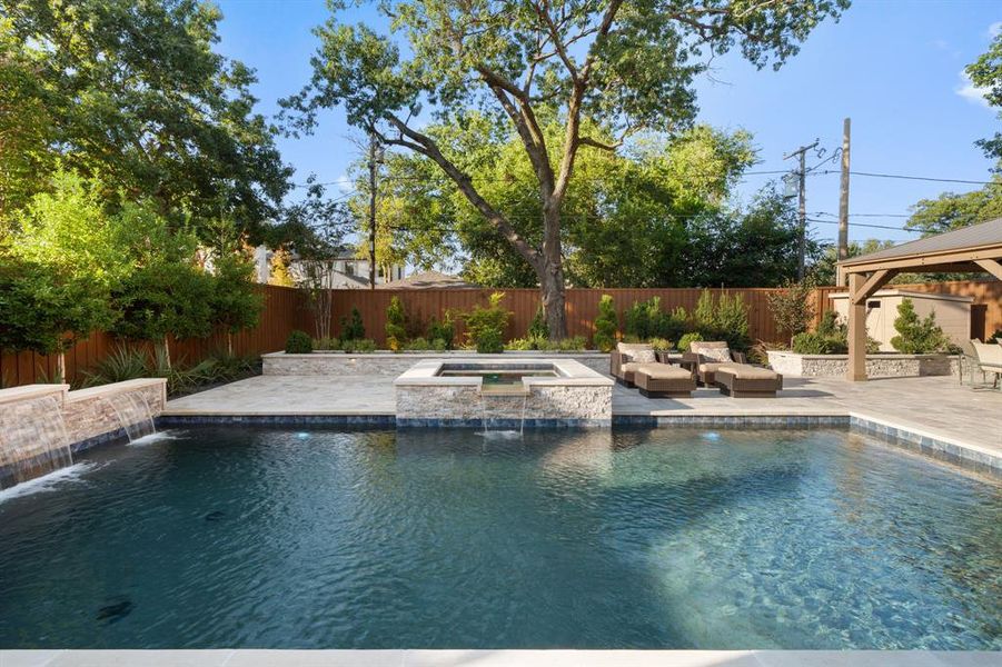 Image 27 of a home in . Image 27 of a home in .