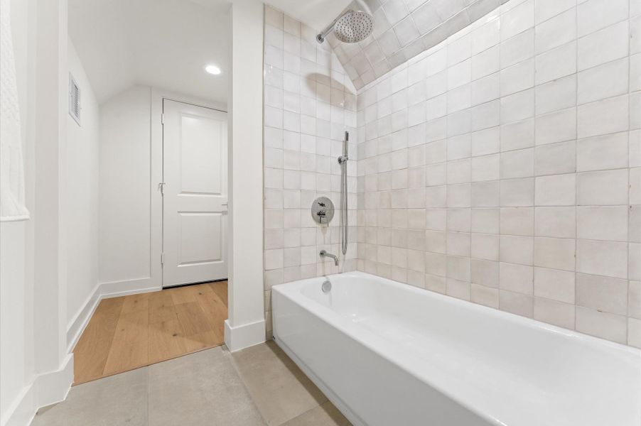 Third secondary bathroom second view Third secondary bathroom second view