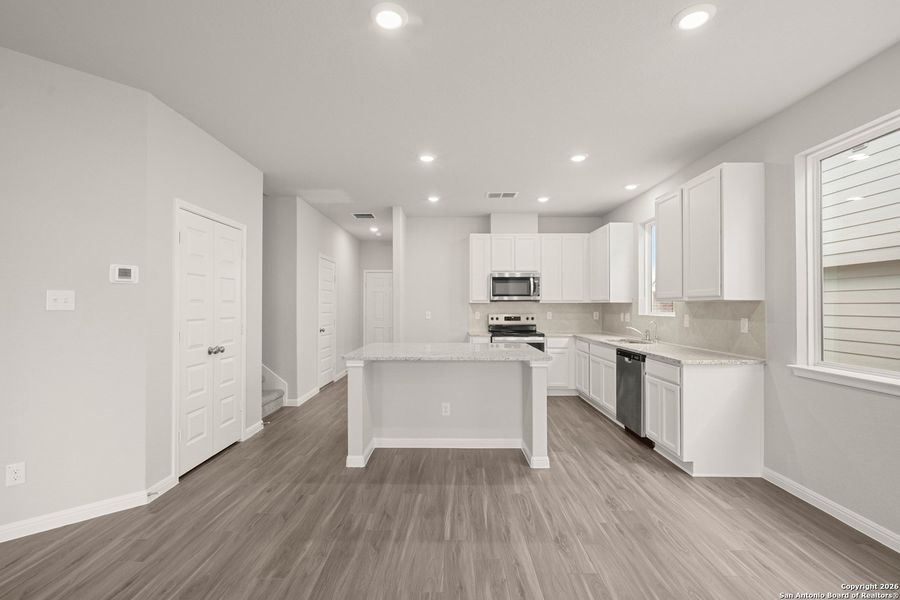 Furnished interior view inside a new home in Cinco Lakes, San Antonio (Image 7).