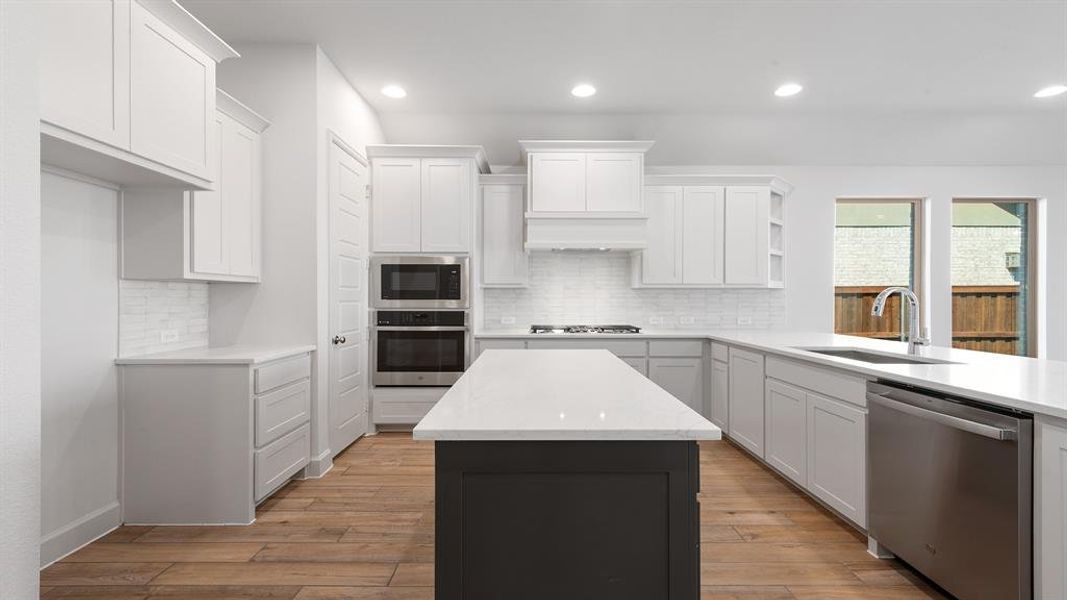 Furnished interior view inside a new home in Trinity Falls 45', McKinney (Image 9).