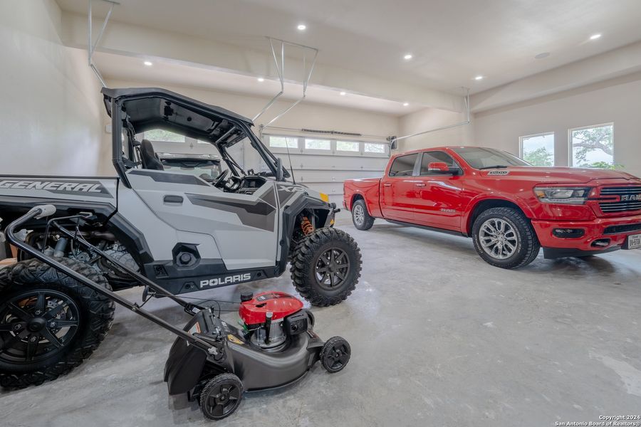 Image 37 of a home in .