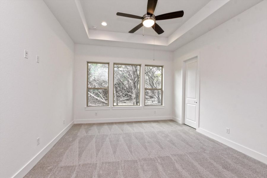 Spacious, unfurnished interior of a new home in The Hollows, Jonestown (Image 25).